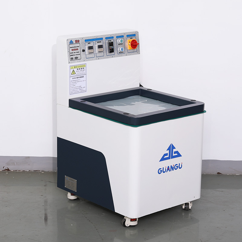 LarissaMAGNETIC POLISHING MACHINE GG8620